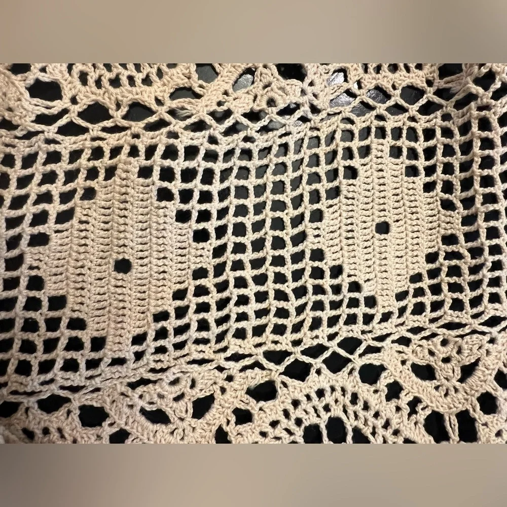 Vintage Hand Crocheted Tablecloth Off White‎ 68
